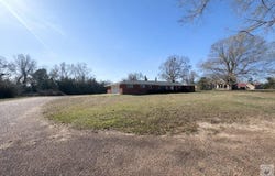 1408 E Main St., Atlanta, TX 75551