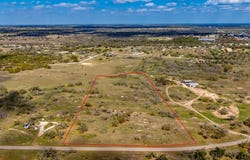 444 Mosel Rd, Harper, TX 78631