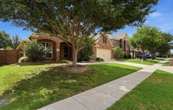 1383 Sandhurst Drive, Roanoke, TX 76262