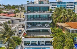 1930 Bay Dr, Miami Beach, FL 33141