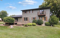 302 Ceilo View Street, Colfax, IL 61728