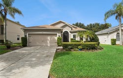5018 TEMPIC Drive, MOUNT DORA, FL 32757