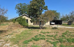 16 Church St, Maxwell, TX 78656