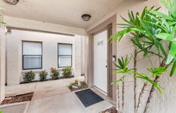 809 MAGNOLIA Place, WINTER HAVEN, FL 33884