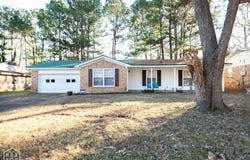 1705 Colonial Road, Jonesboro, AR 72401
