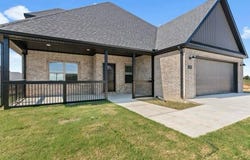 811 Ann Place, Centerton, AR 72719