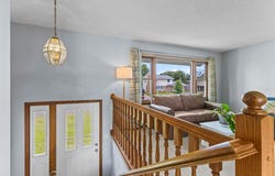 2162 Maple Lane E, Maplewood, MN 55109