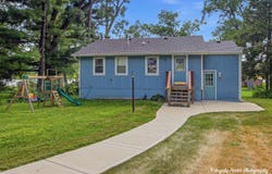 4813 Wildwood Drive, McHenry, IL 60051