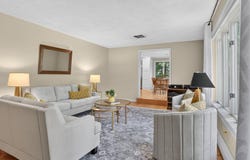 27 Algonquin Ave, Andover, MA 01810