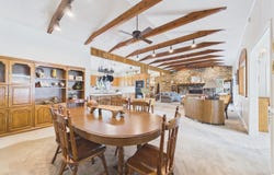 136 LOONEY, Pontiac, MO 65729