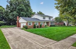 3856 Estates Drive, Troy, MI 48084