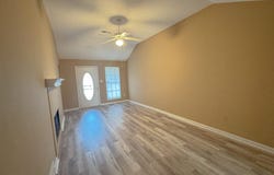 6883 MANSLICK Rd, Cordova, TN 38018