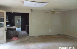 324 S 10TH Street, Hamilton, IL 62341