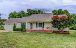 4671 Garys Place, Crouse, NC 28033