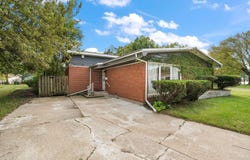 7001 Ash Place, Gary, IN 46403