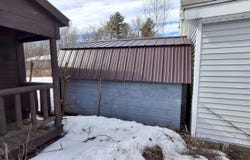 46 River Road, Howland, ME 04448