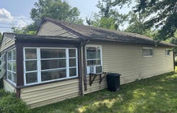11 Dorset Drive, Ewing, NJ 08618