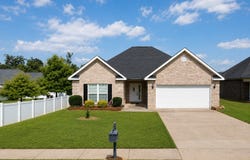 308 Lamplight Drive, Byron, GA 31008