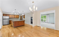 1902 Park Ridge Drive, St Joseph, MO 64503