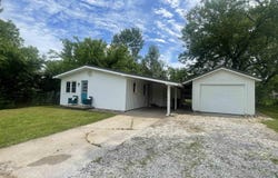 106 Crescent Drive, Lincoln, MO 65338
