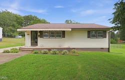 2220 Mckinney Street, Burlington, NC 27217
