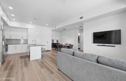 7300 E EARLL Drive, Scottsdale, AZ 85251