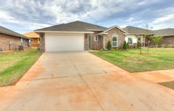 1808 Pin Cherry Lane, Moore, OK 73160
