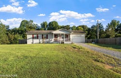 590 Old Slag Rd, Vonore, TN 37885