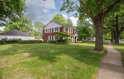 221 S Tompkins Street, Howell, MI 48843