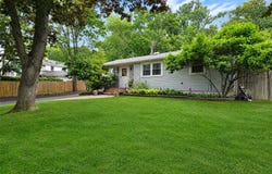 17 Beech Road, Rocky Point, NY 11778