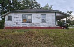 523 E College Ave, Wiggins, MS 39577