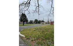 702 N STILES Avenue, MAPLE SHADE, NJ 08052