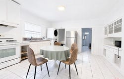 1186 W 37th Dr, Los Angeles, CA 90007