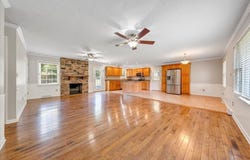3565 Colony Ln, Roanoke, VA 24018