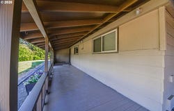 27340 PARKDALE Rd, Rainier, OR 97048