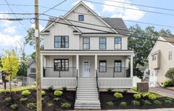 688 Westford St, Lowell, MA 01851