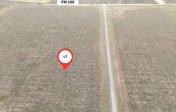 6418 Rockin T Rd, Ropesville, TX 79358