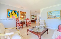 990 W 56th St, Hialeah, FL 33012
