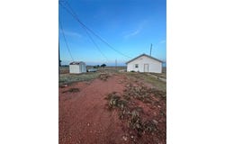 11373 N 1870 Road, Sayre, OK 73662