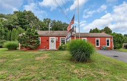 3 Douglas Circle, Smithfield, RI 02828
