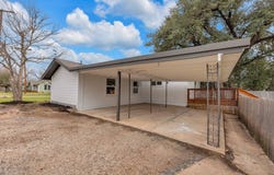 1709 Cecelia St, Taylor, TX 76574