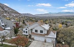 11722 S CASSOWARY Dr E, Sandy, UT 84092