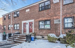 21-47 Utopia Parkway, Whitestone, NY 11357