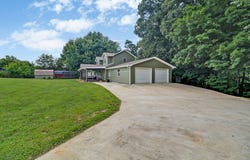 2014 Double Top Road, Jamestown, TN 38556