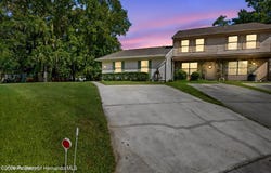 828 Village Drive, Brooksville, FL 34601