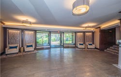 50 Brompton Road, Great Neck, NY 11021