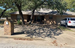 501 Mesquite Street, Mineral Wells, TX 76067