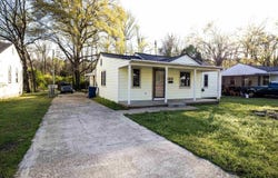 1421 Scotia St, Camden, AR 71701