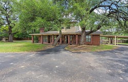 455 Robins Ln, Bertram, TX 78605