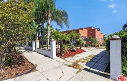 5300 Chesley Ave, Los Angeles, CA 90043